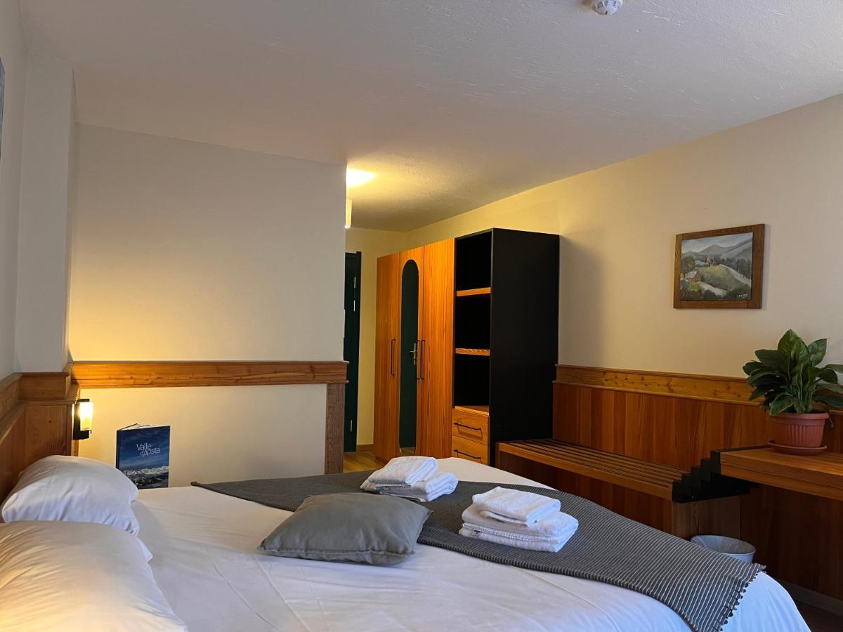 Hotel De Champoluc Luaran gambar