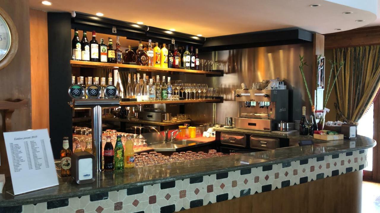 Hotel De Champoluc Luaran gambar